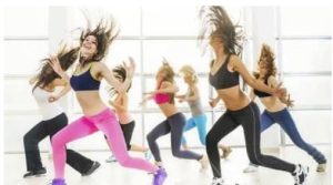 ورزش زومبا و انچه باید درباره تمرینات و مزایای آن بدانید