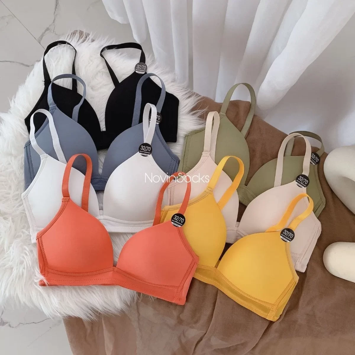 سوتین مناسب برای لباس مجلسی راهنمای انتخاب بهترین سینه بند برای زیر لباس مجلسی