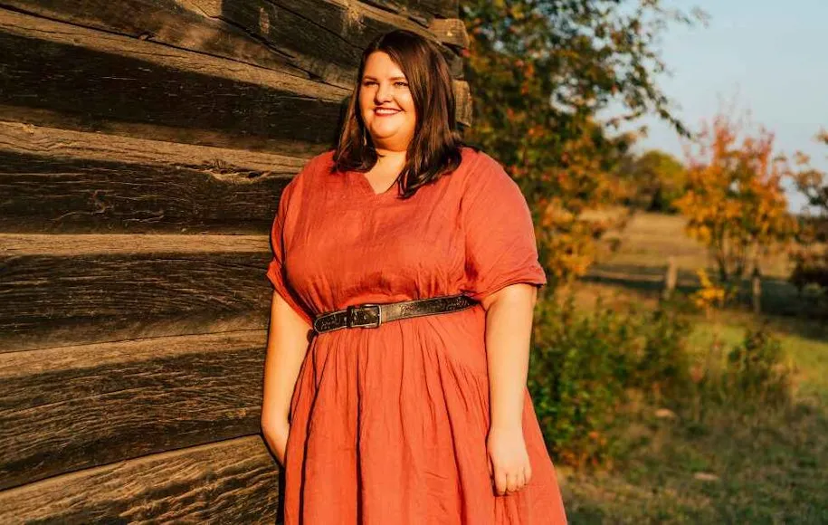 راهنمای خرید لباس های سایز بزرگ برای خانم ها