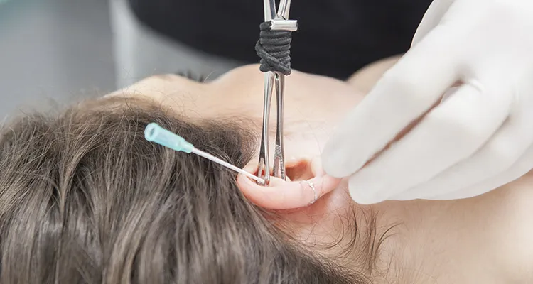 سوراخ کردن گوش راهنمای جامع مراقبت و درمان