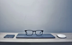 چرا باید از عینک کامپیوتر استفاده کنیم؟