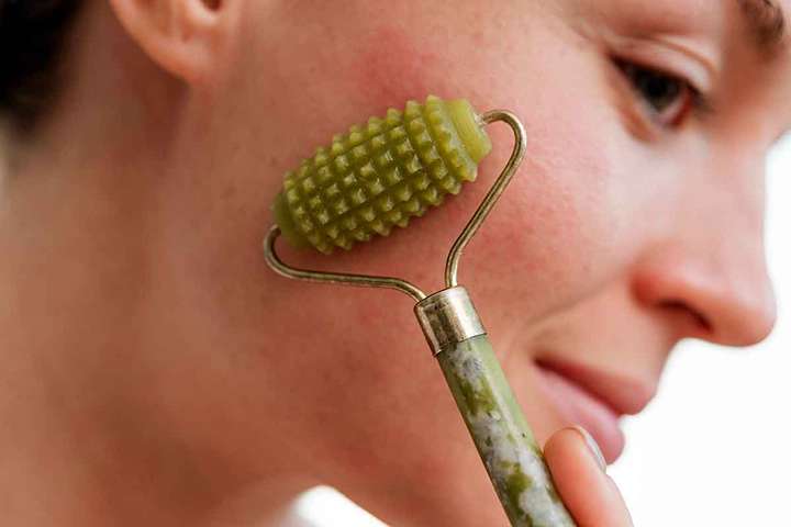 مزایا و فواید ماساژور دستی برای بدن خسته