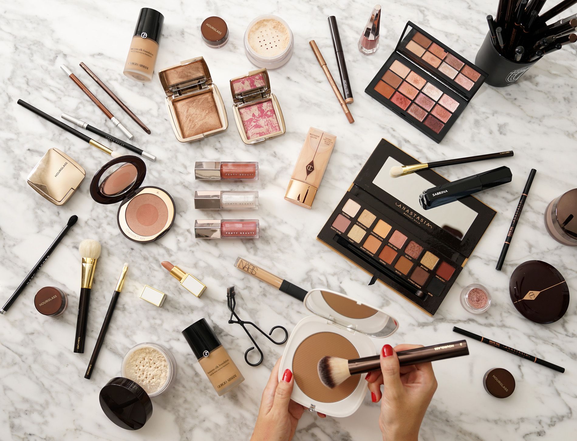 قدرت خط چشم و سایه‌های درخشان