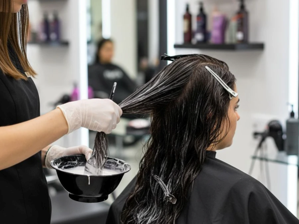 مرکز تخصصی برای صافی و احیا مو